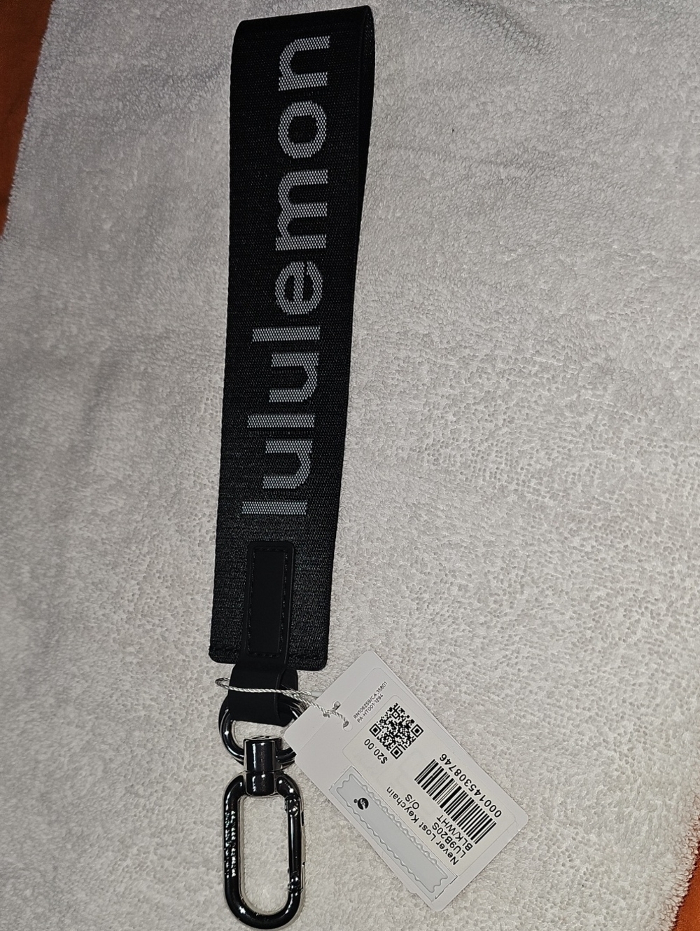 Lululemon Never Lost Keychain!! Nwts, BLK/WHT!! Sold Out! Silver Hardware